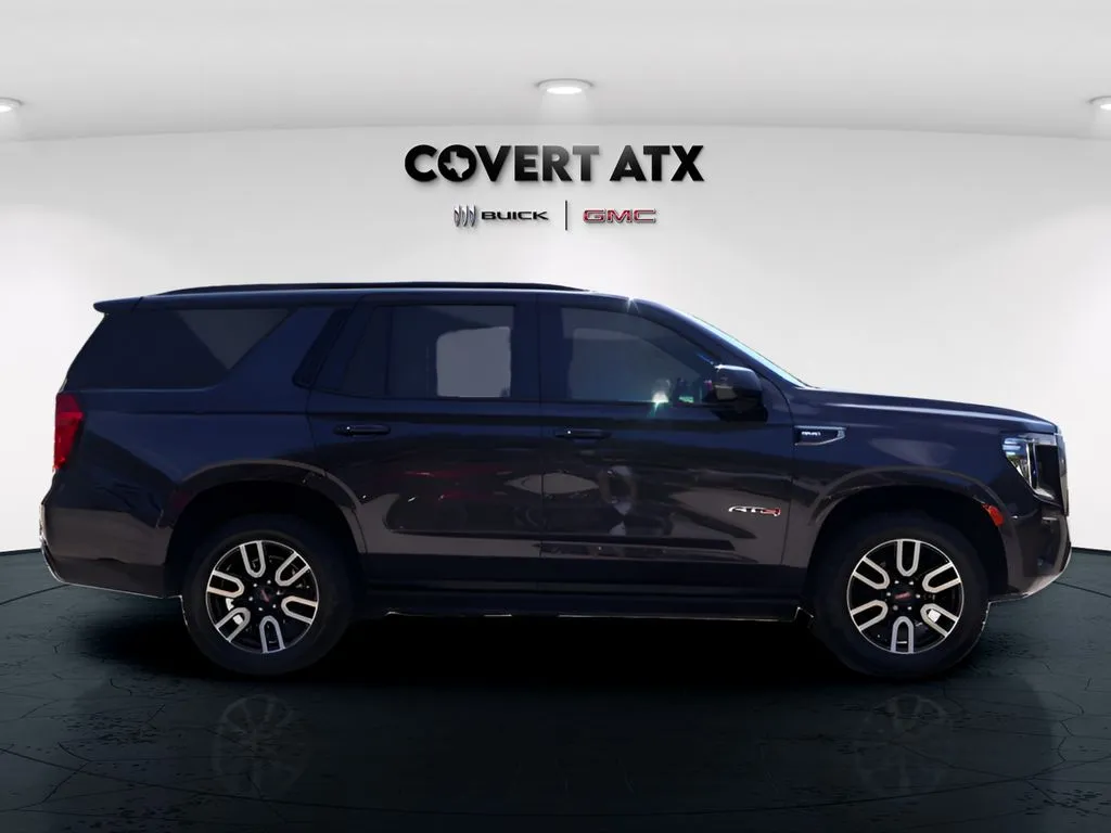 GMC Yukon photo 8