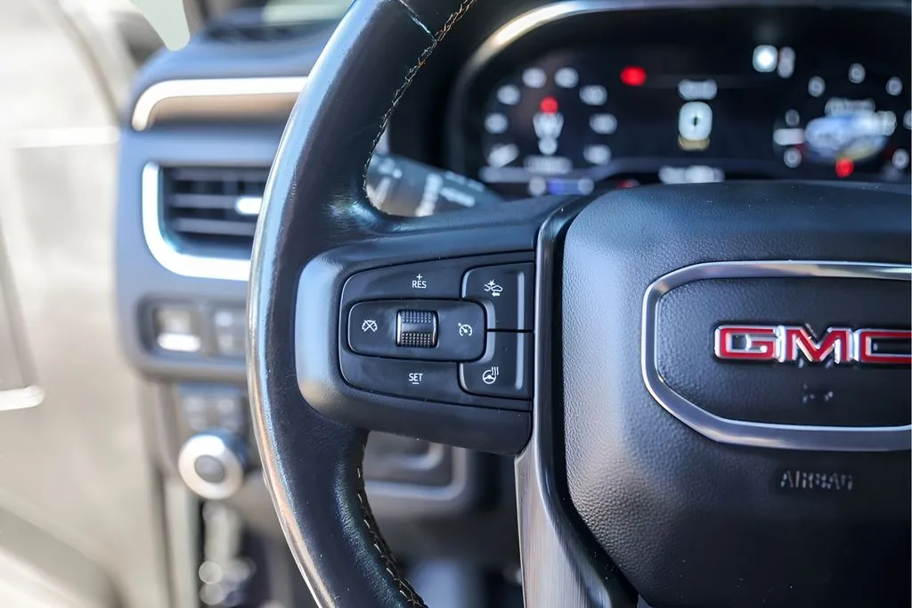 GMC Yukon photo 17