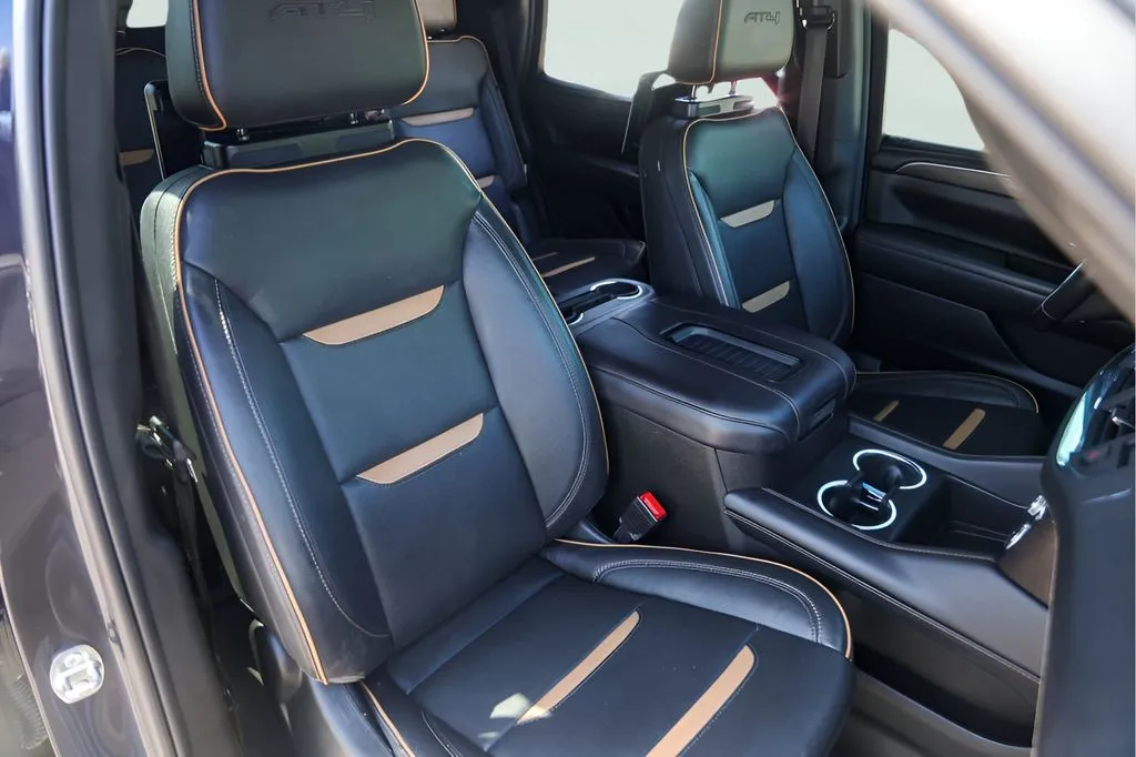 GMC Yukon photo 35