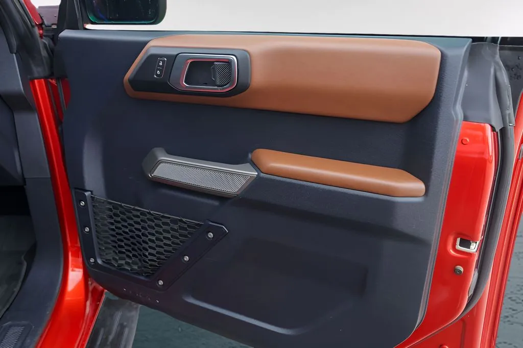 Ford Bronco photo 30