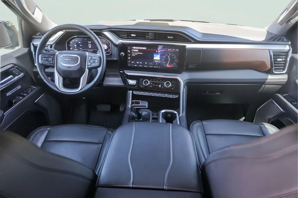 GMC Sierra photo 28