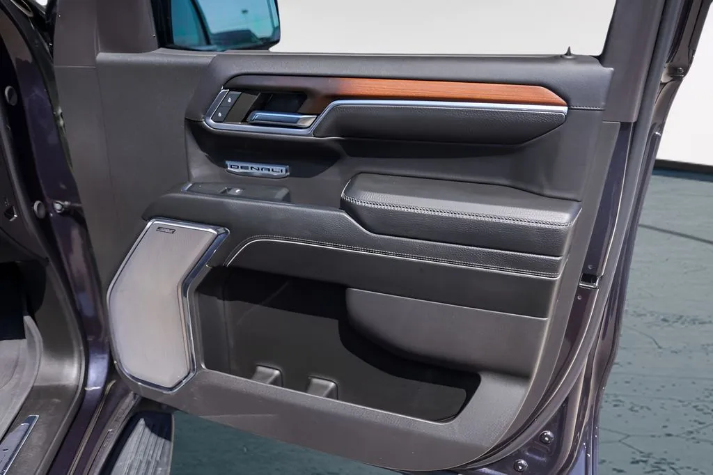 GMC Sierra photo 31