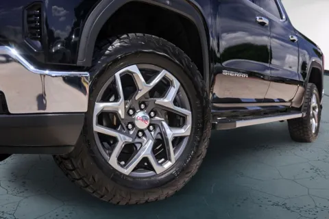 More photos of 2024 GMC Sierra 1500 SLT at Covert Buick GMC, TX
