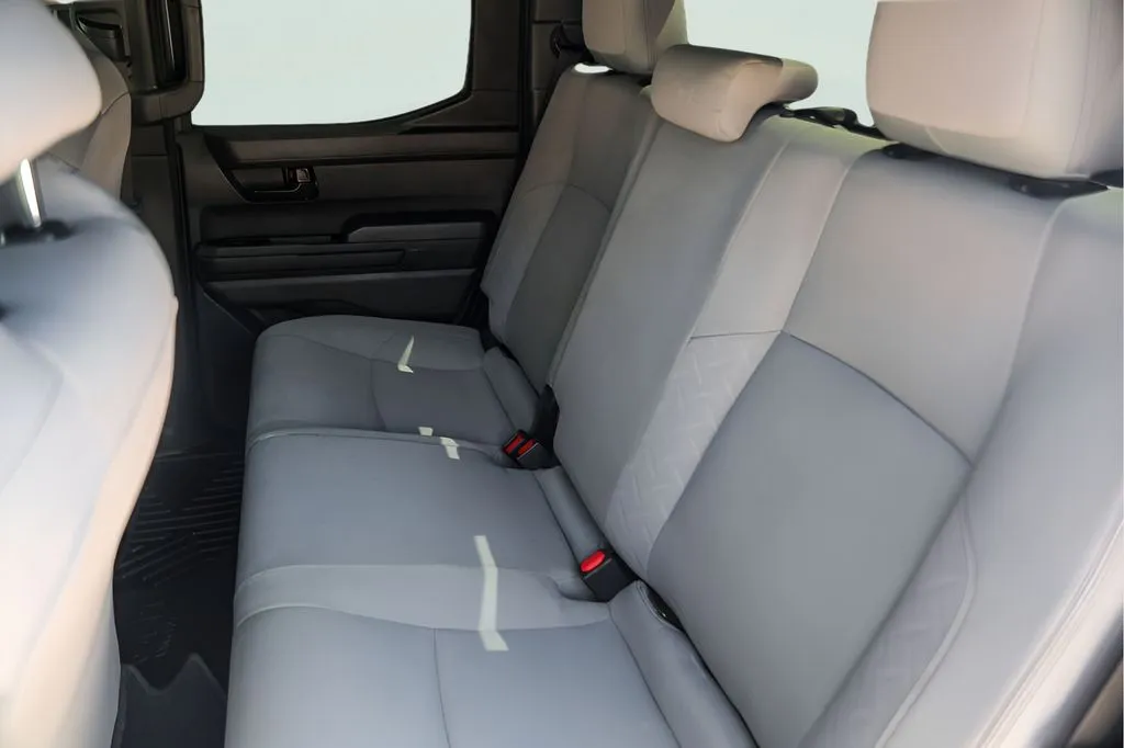 Toyota Tacoma photo 27