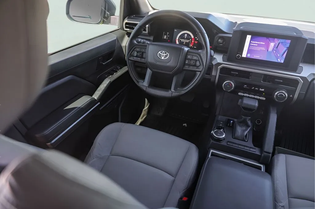 Toyota Tacoma photo 29
