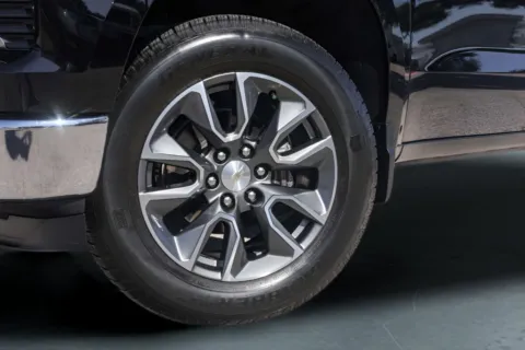 More photos of 2024 Chevrolet Silverado 1500 LT at Covert Buick GMC, TX