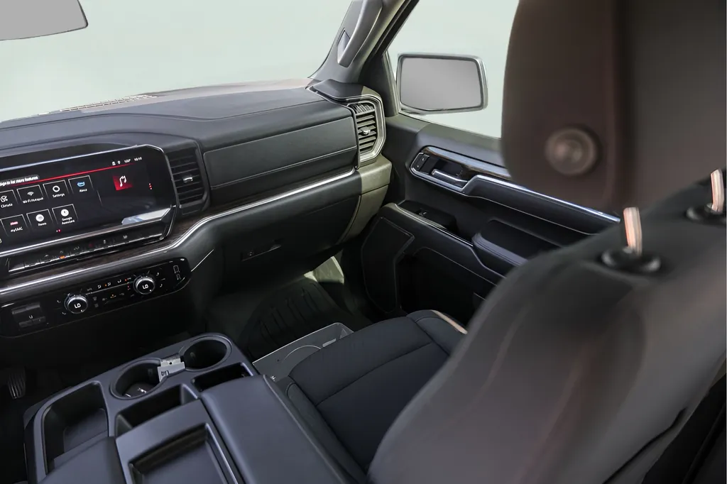 GMC Sierra photo 29