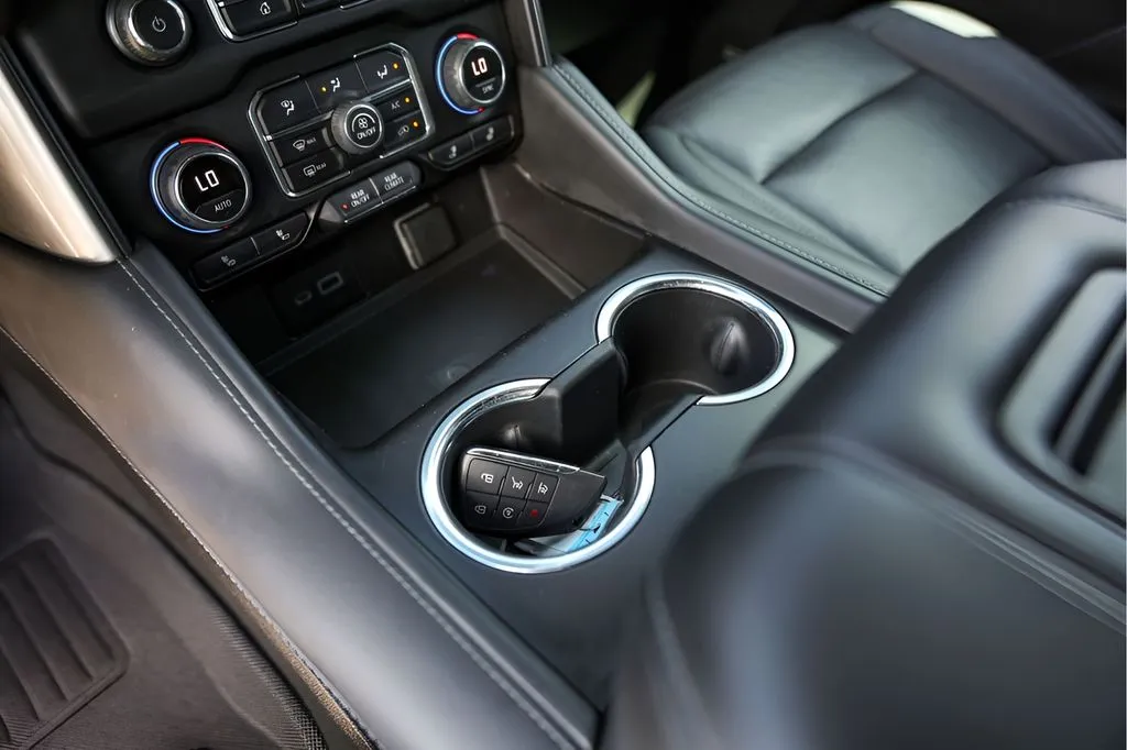 Chevrolet Tahoe photo 24