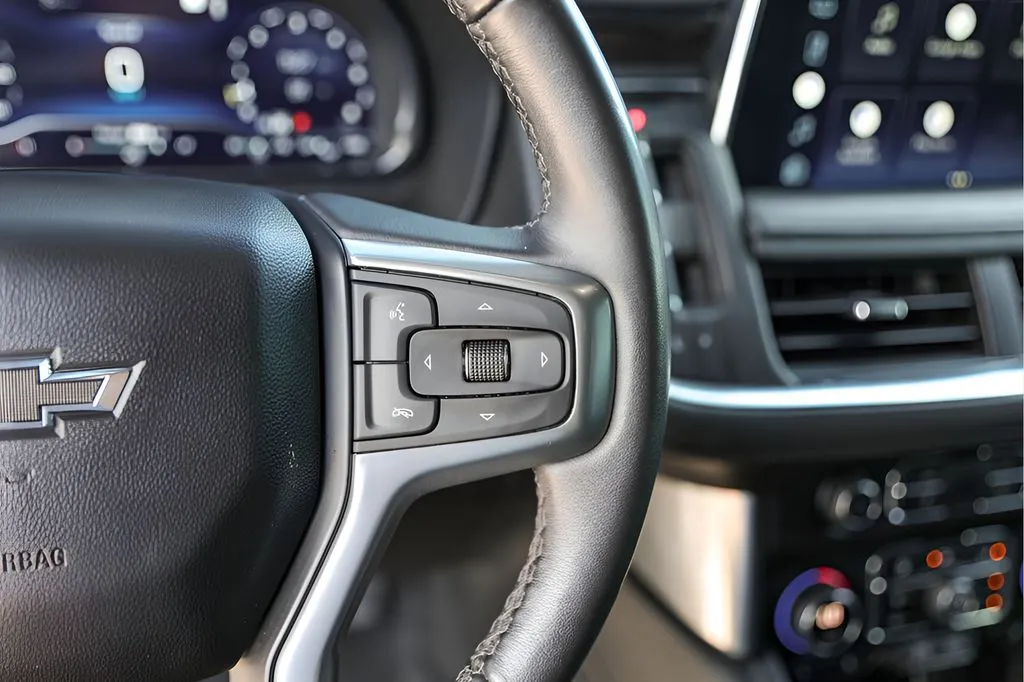 Chevrolet Tahoe photo 16