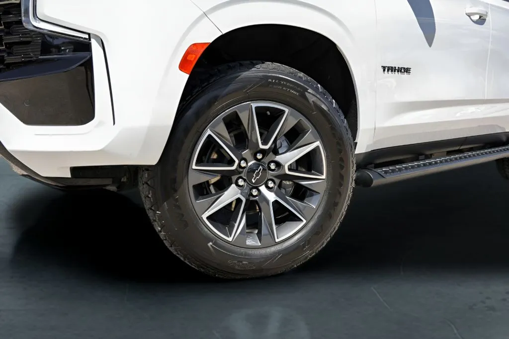 Chevrolet Tahoe photo 4