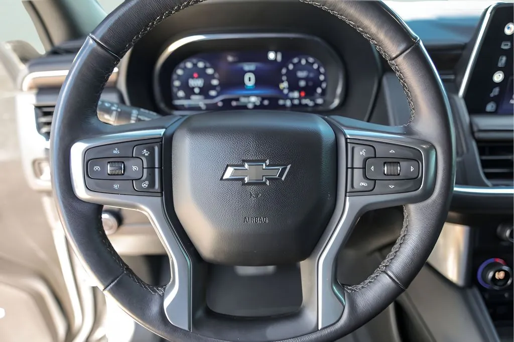 Chevrolet Tahoe photo 15