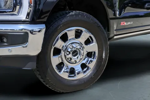 More photos of 2025 Ford F-250SD King Ranch at Covert Buick GMC, TX
