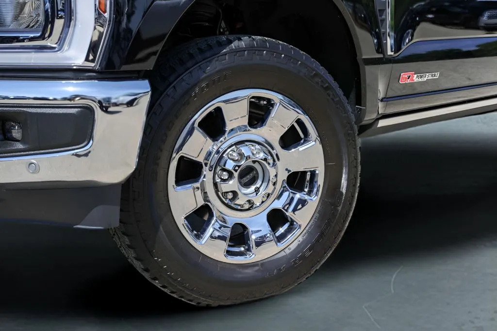 Ford F-250SD photo 4