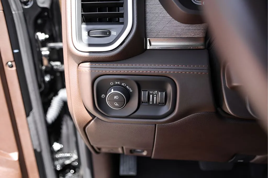 Ram 2500 photo 18