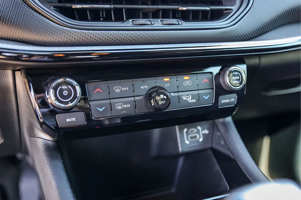Jeep Compass photo 21