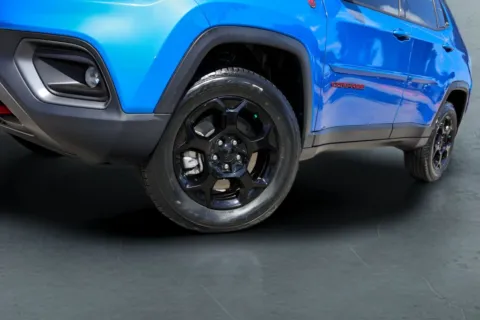 More photos of 2023 Jeep Compass Trailhawk at Covert Buick GMC, TX