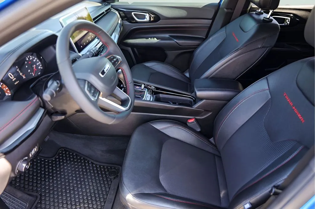 Jeep Compass photo 12
