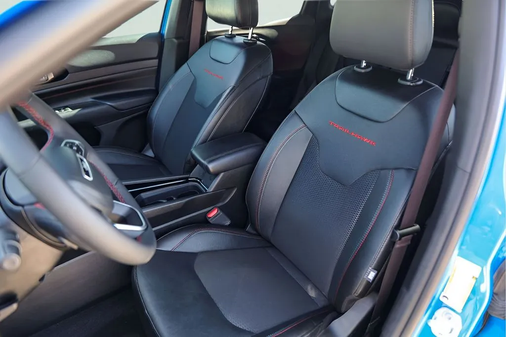 Jeep Compass photo 10