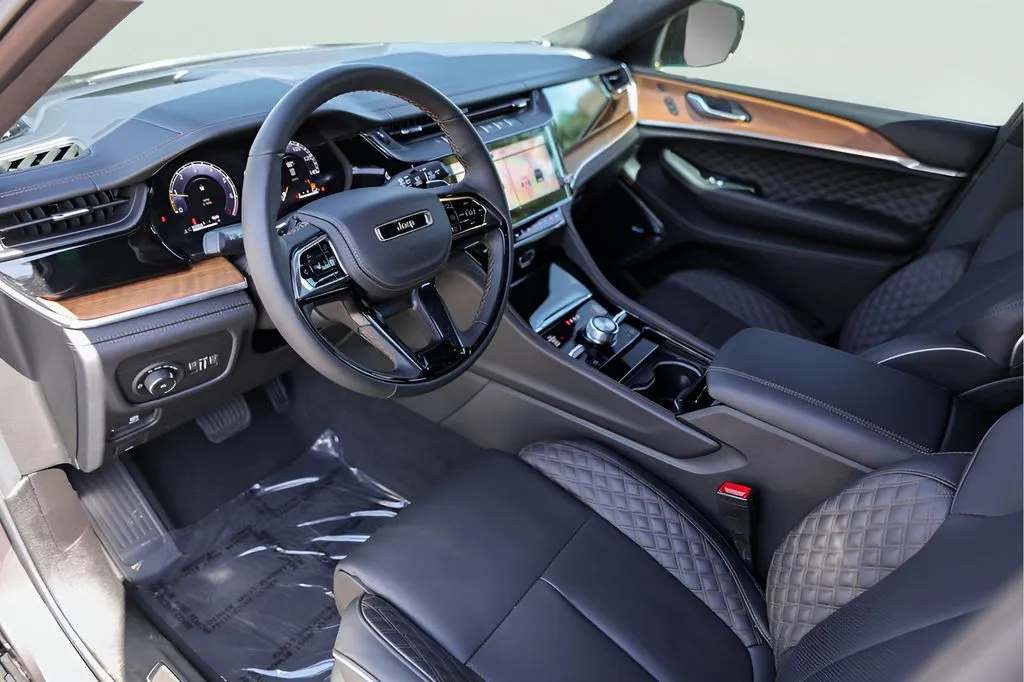 Jeep Grand Cherokee L photo 13