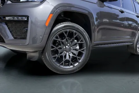 More photos of 2026 Jeep Grand Cherokee L Summit at Covert Buick GMC, TX