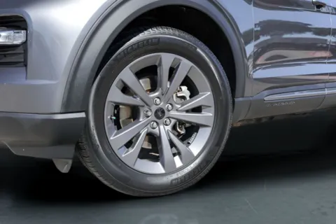 More photos of 2022 Ford Explorer XLT at Covert Buick GMC, TX