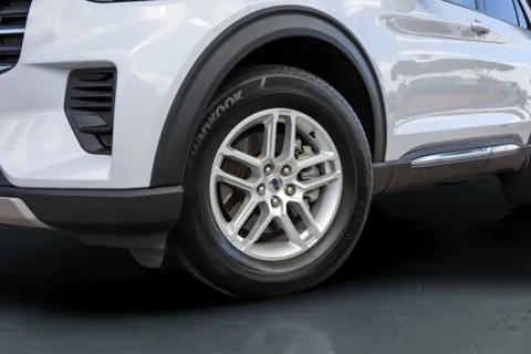 More photos of 2025 Ford Explorer Active at Covert Buick GMC, TX