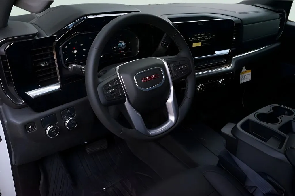 GMC Sierra photo 8
