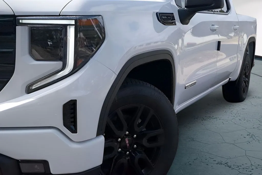 GMC Sierra photo 28