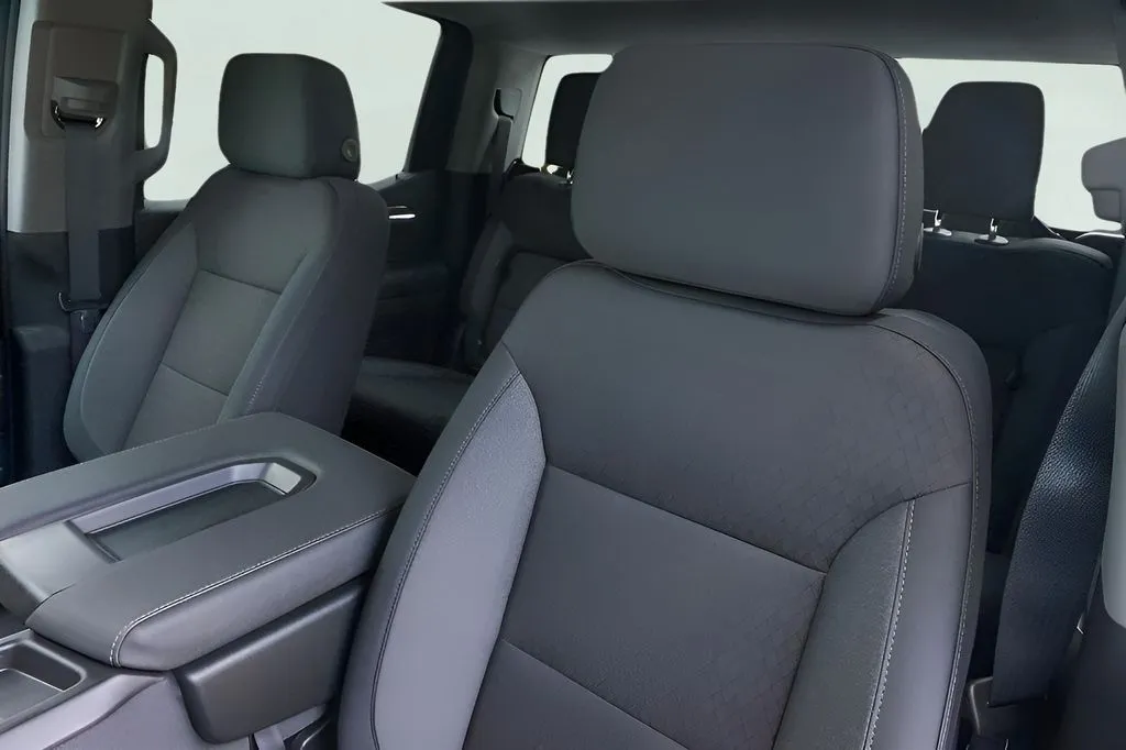 GMC Sierra photo 10