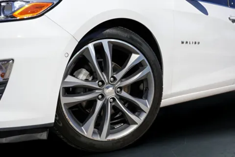 More photos of 2020 Chevrolet Malibu Premier at Covert Buick GMC, TX