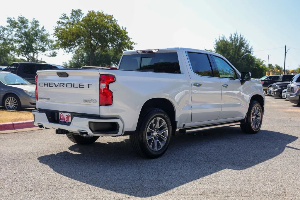 Chevrolet Silverado photo 7