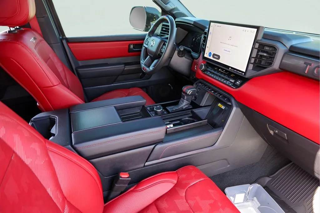 Toyota Sequoia photo 33