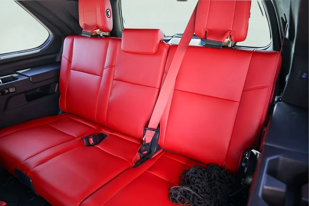 Toyota Sequoia photo 28