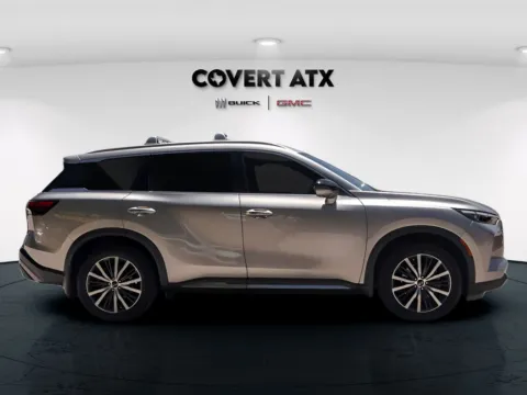 More photos of 2023 INFINITI QX60 Sensory at Covert Buick GMC, TX