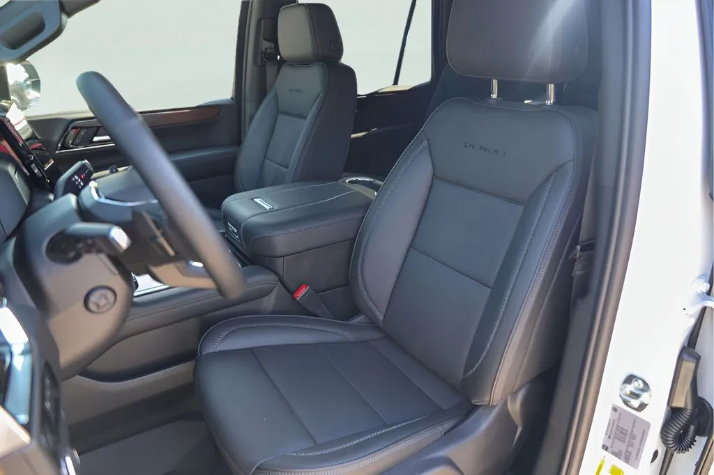 GMC Yukon photo 10