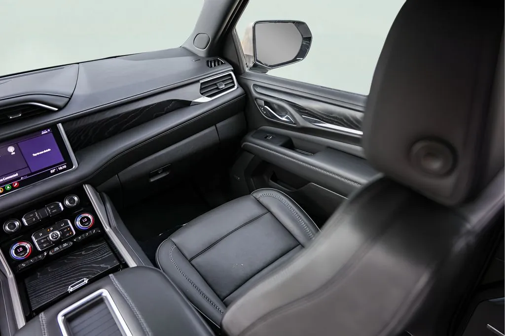 GMC Yukon photo 32
