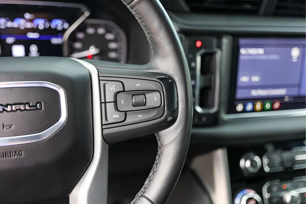 GMC Yukon photo 16