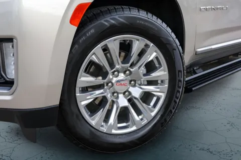 More photos of 2021 GMC Yukon Denali at Covert Buick GMC, TX