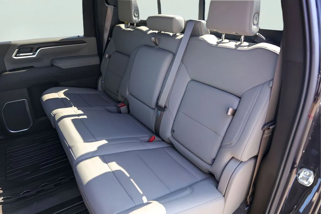 GMC Sierra photo 27