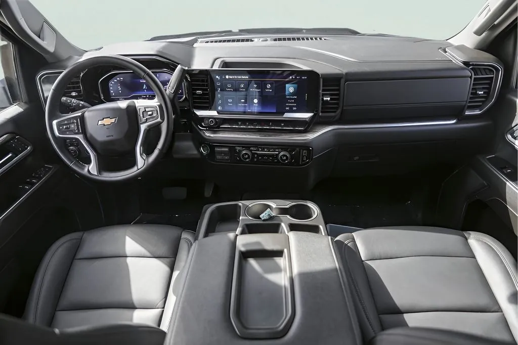 Chevrolet Silverado photo 27