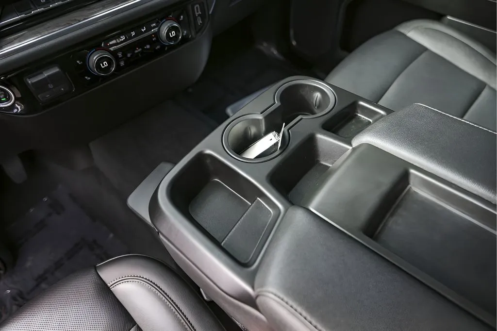 Chevrolet Silverado photo 23