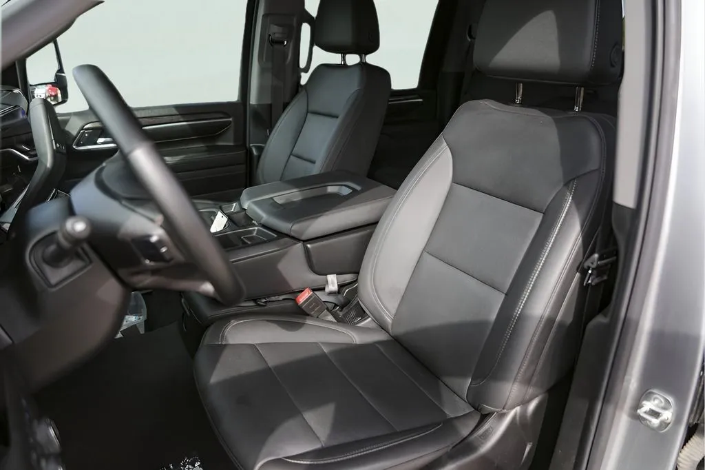 Chevrolet Silverado photo 10