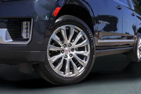 More photos of 2022 GMC Yukon XL Denali at Covert Buick GMC, TX
