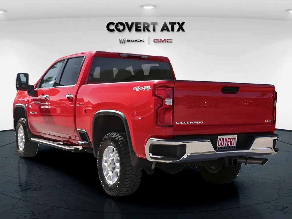 Chevrolet 3500HD photo 6