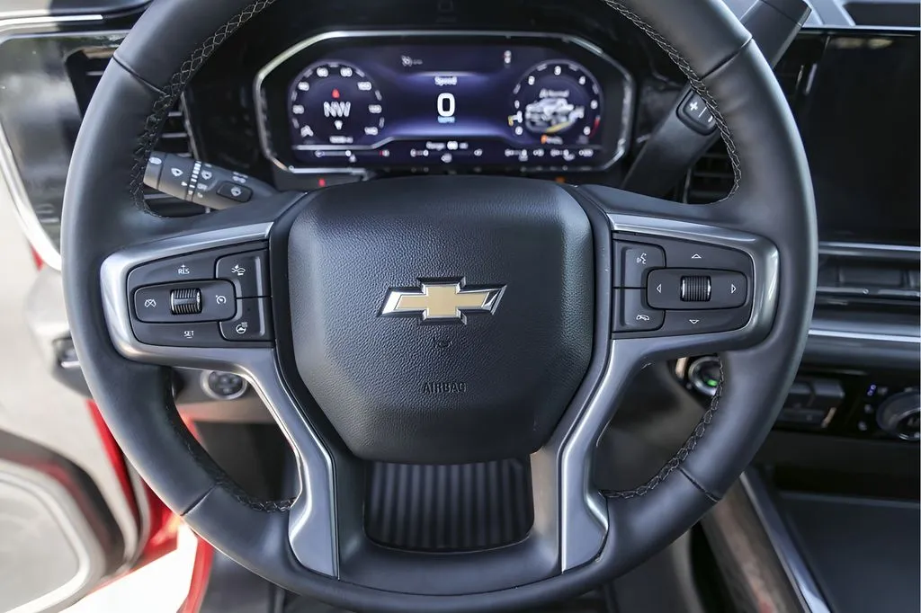 Chevrolet 3500HD photo 15