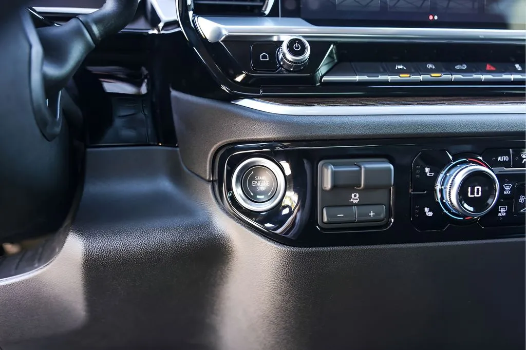GMC Sierra photo 22