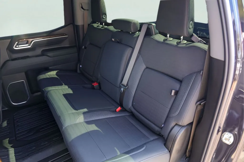 GMC Sierra photo 27