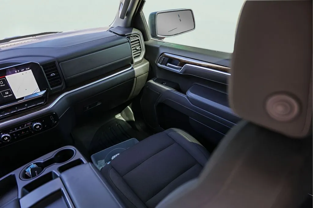 GMC Sierra photo 30