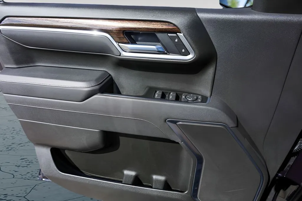 GMC Sierra photo 24