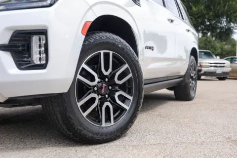 Another view of 2021 GMC Yukon AT4 for sale in Austin, TX at Covert Buick GMC